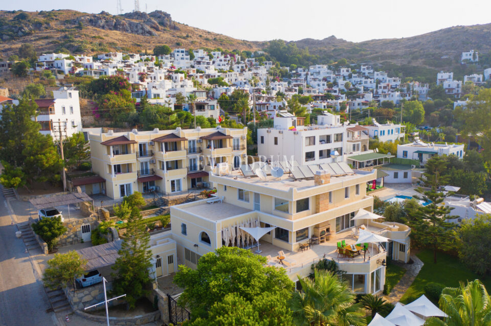 Yalıkavak'ta Denize Sıfır Mülk: Havuzlu, Bahçeli Büyük Villa ve Kumsala Doğrudan Erişimli Apart Otel – Görsel 4