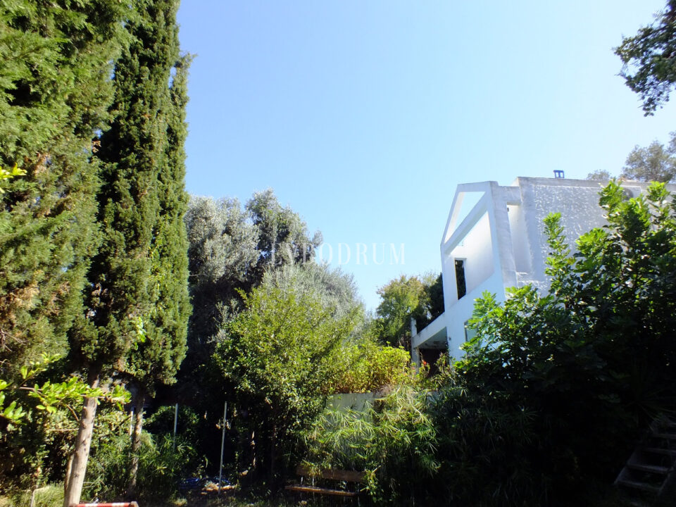 Stone House and Outbuildings on an 815 m² Plot in Yalıkavak Burun Köyü – Whatsapp Image At ..