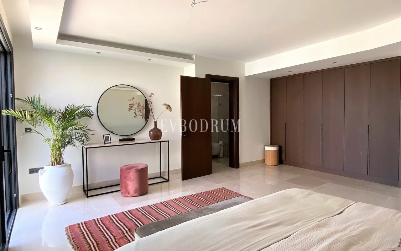 Yalikavak Marina manzaralı lüks villa