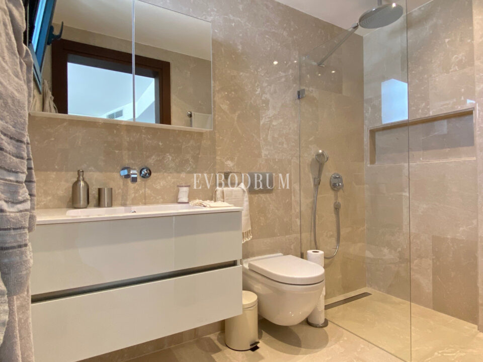 Yalikavak Marina manzaralı lüks villa