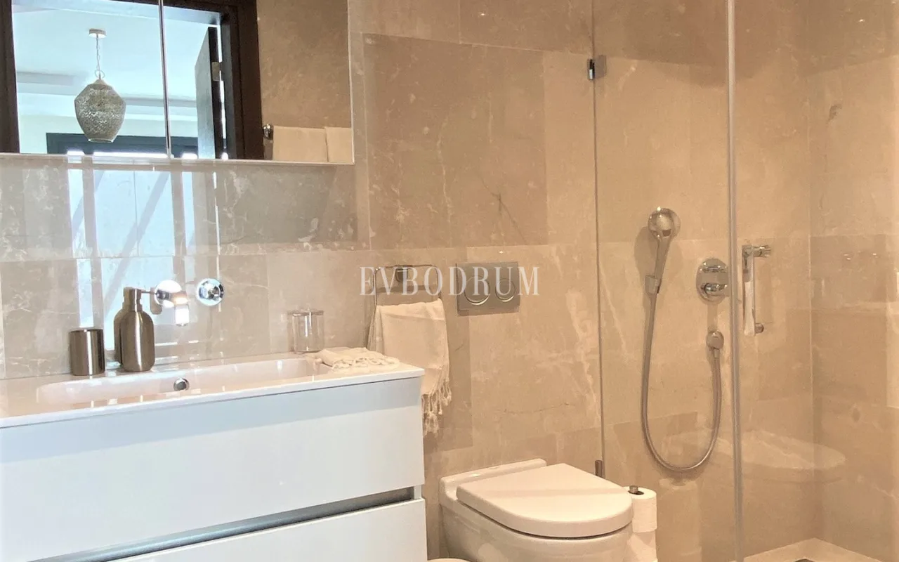 Yalikavak Marina manzaralı lüks villa