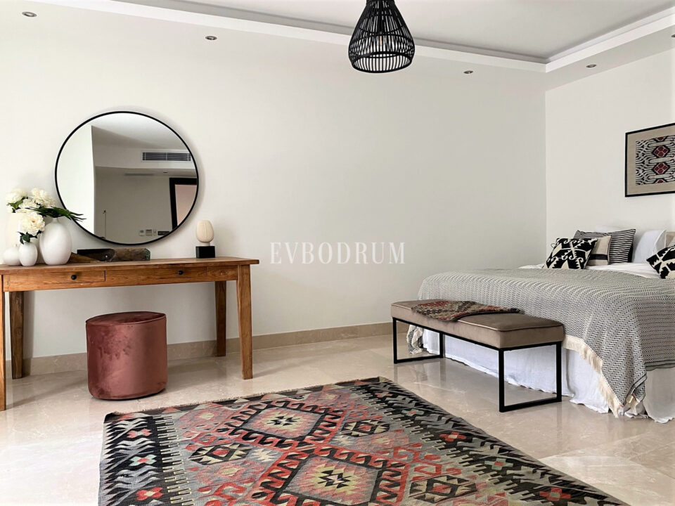 Luxurious rental villa with views over Yalikavak Marina – Photo 19