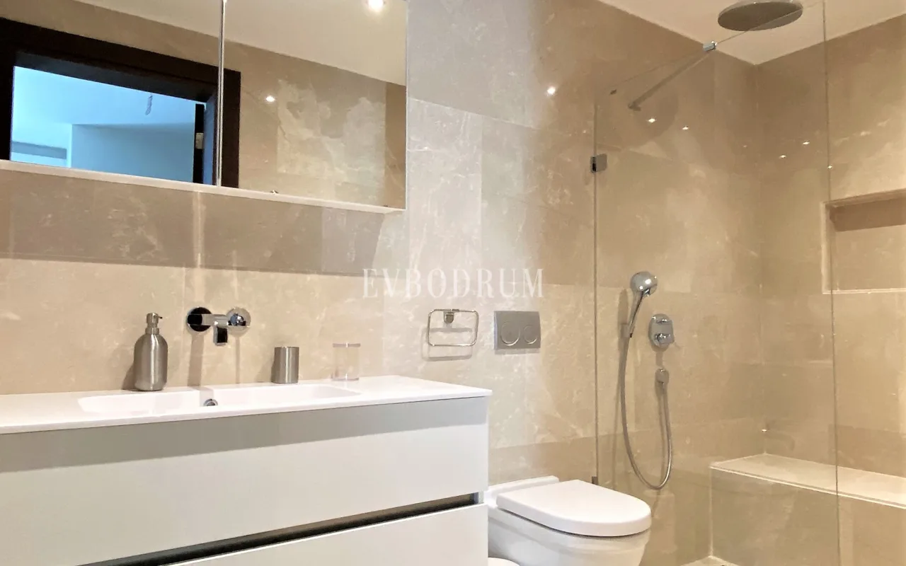 Yalikavak Marina manzaralı lüks villa