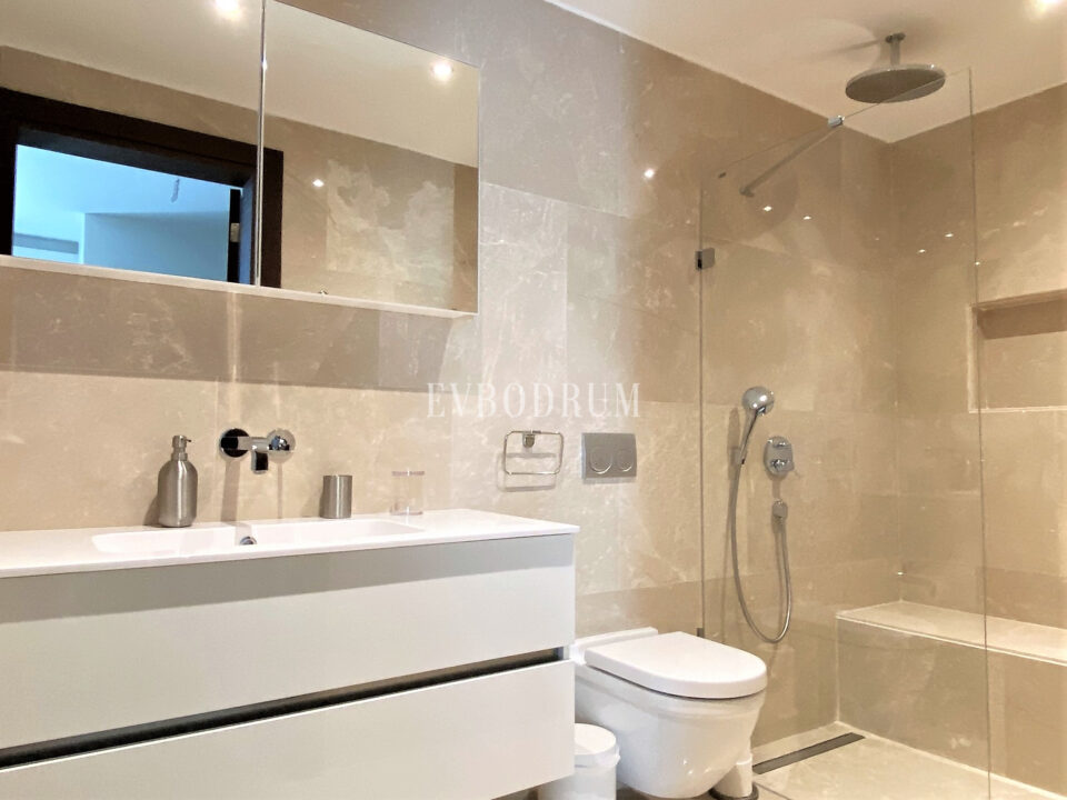 Yalikavak Marina manzaralı lüks villa