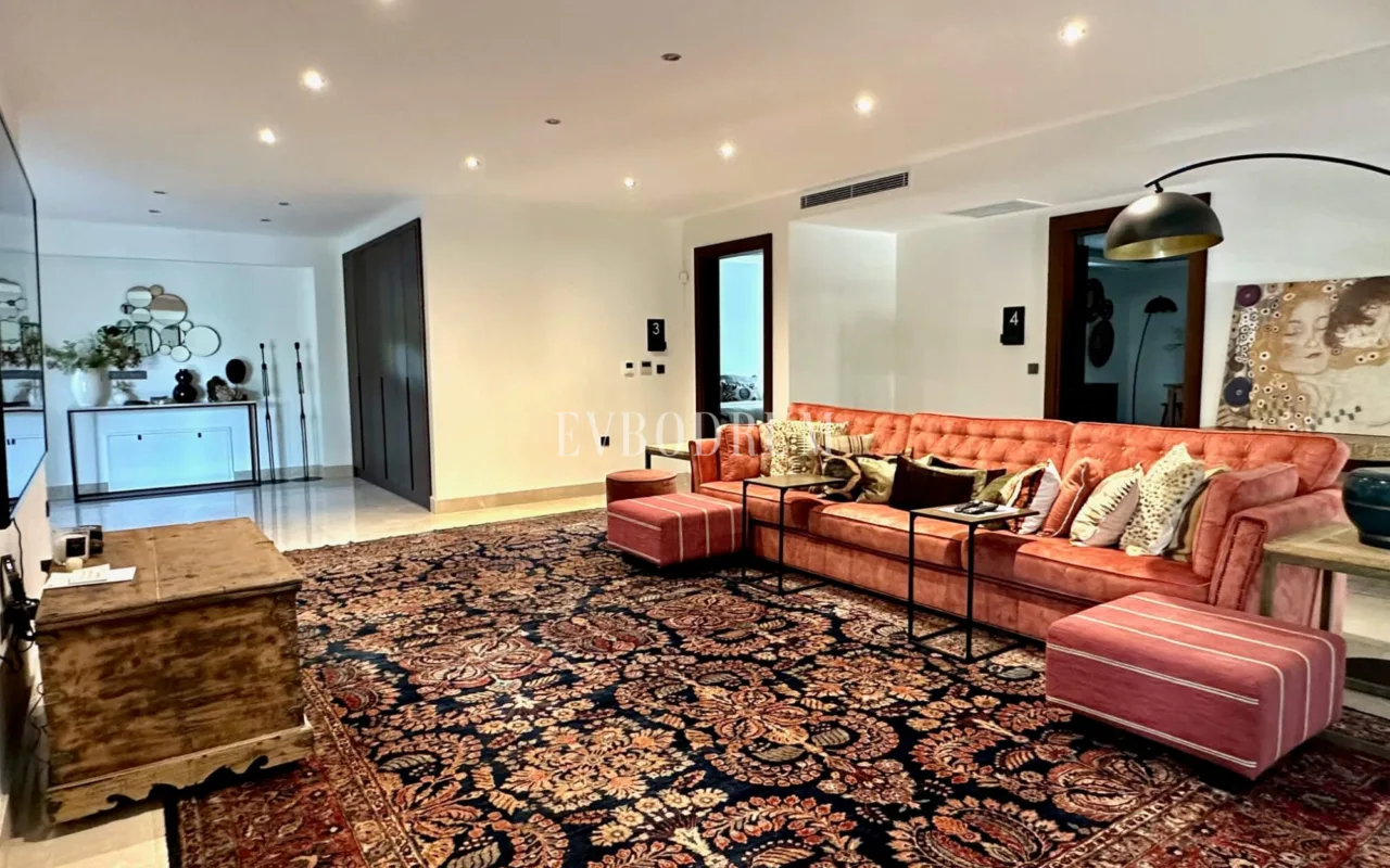 Yalikavak Marina manzaralı lüks villa