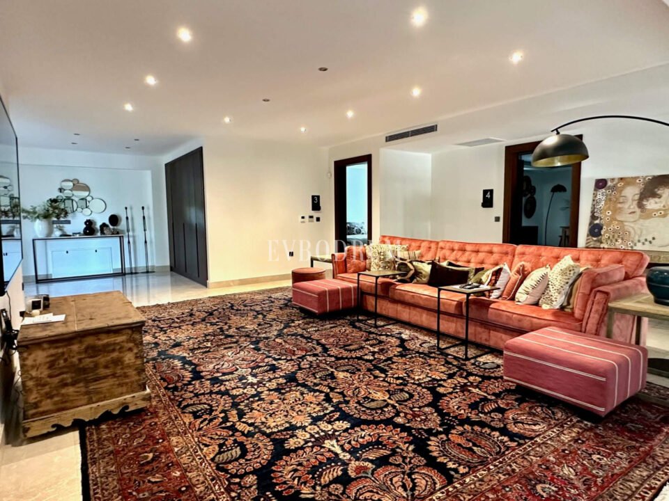 Luxurious rental villa with views over Yalikavak Marina – 22B