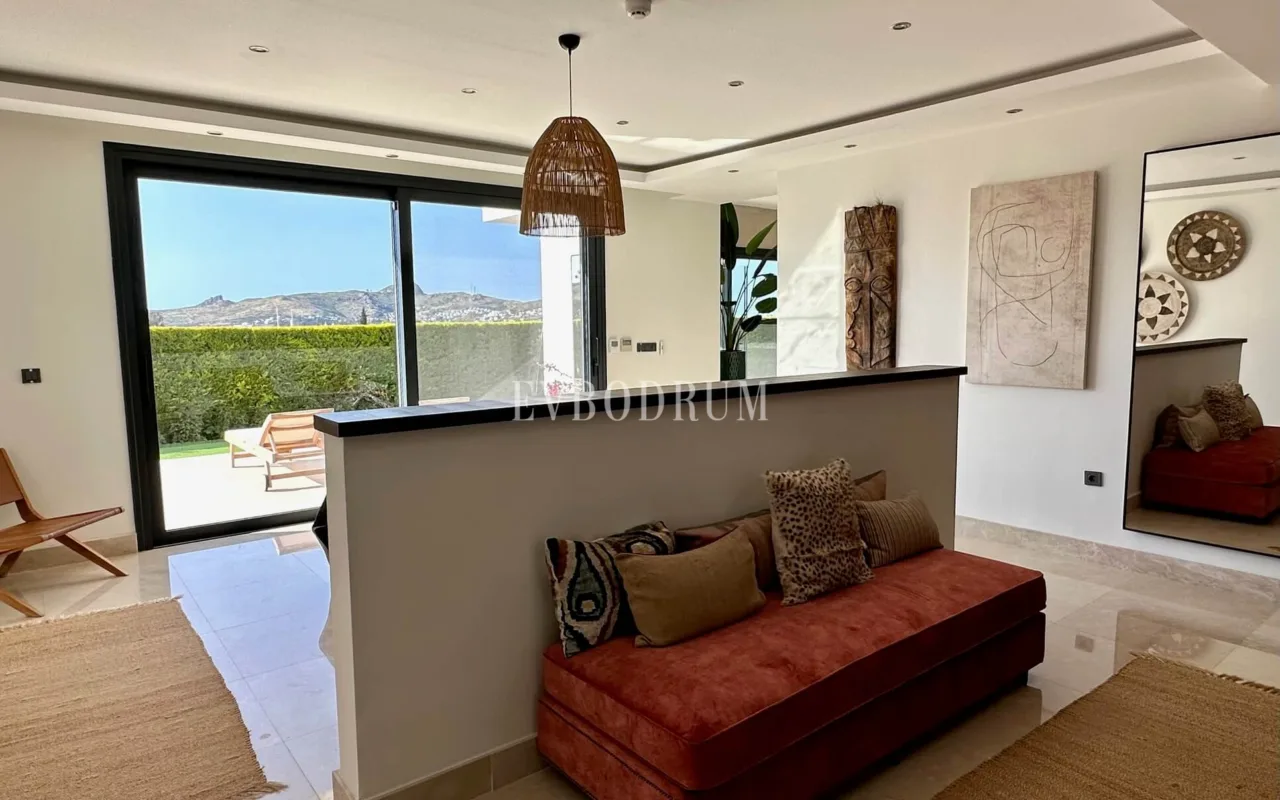 Yalikavak Marina manzaralı lüks villa