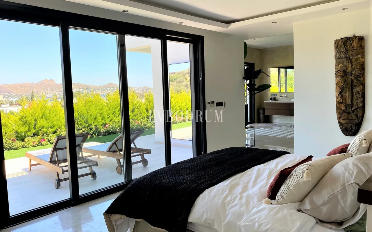 Yalikavak Marina manzaralı lüks villa