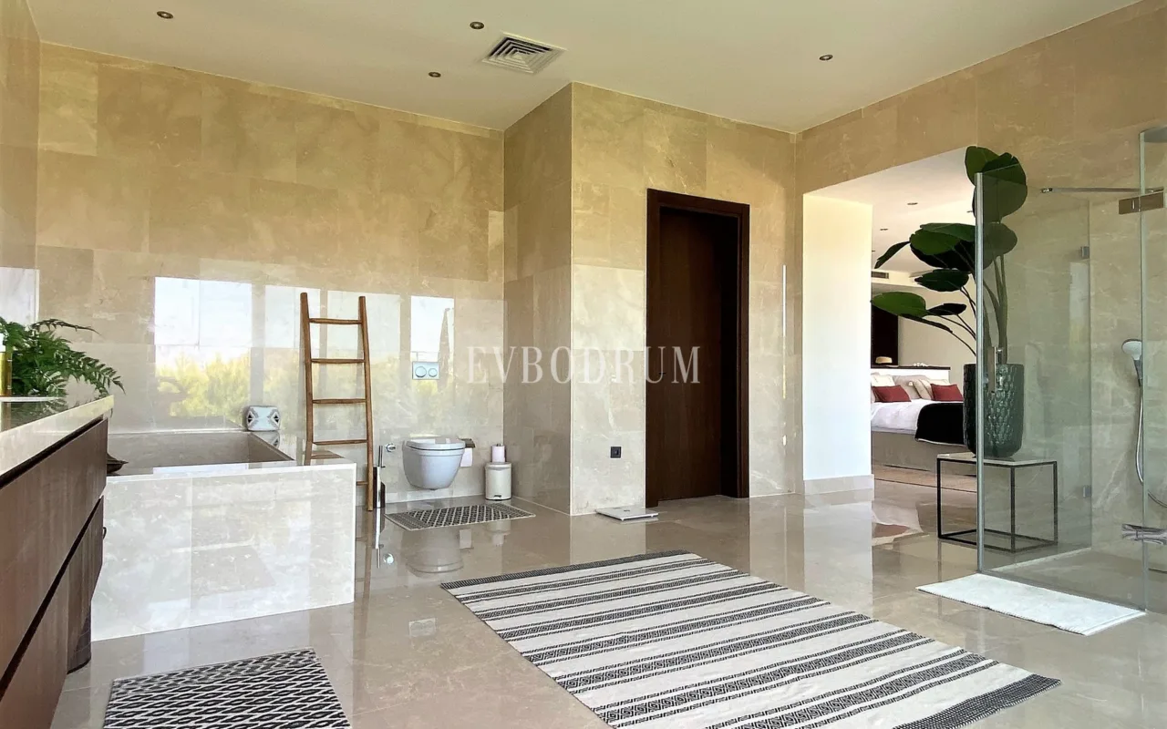 Yalikavak Marina manzaralı lüks villa