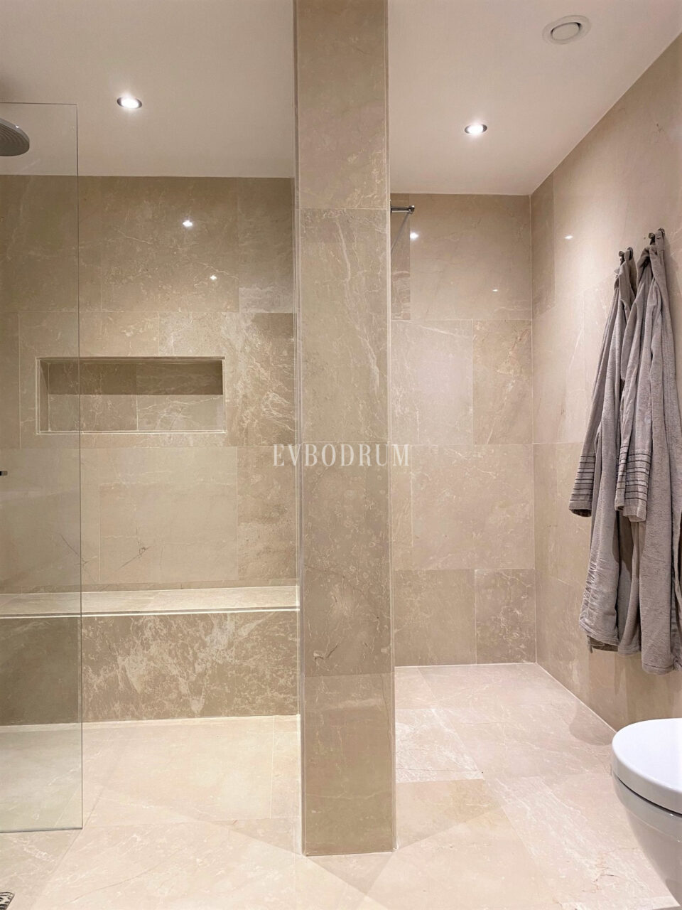 Luxurious rental villa with views over Yalikavak Marina – Photo 32