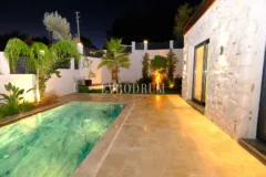 Yalıkavak'ta yeni tamamlanmış, mimari tasarımlı villa