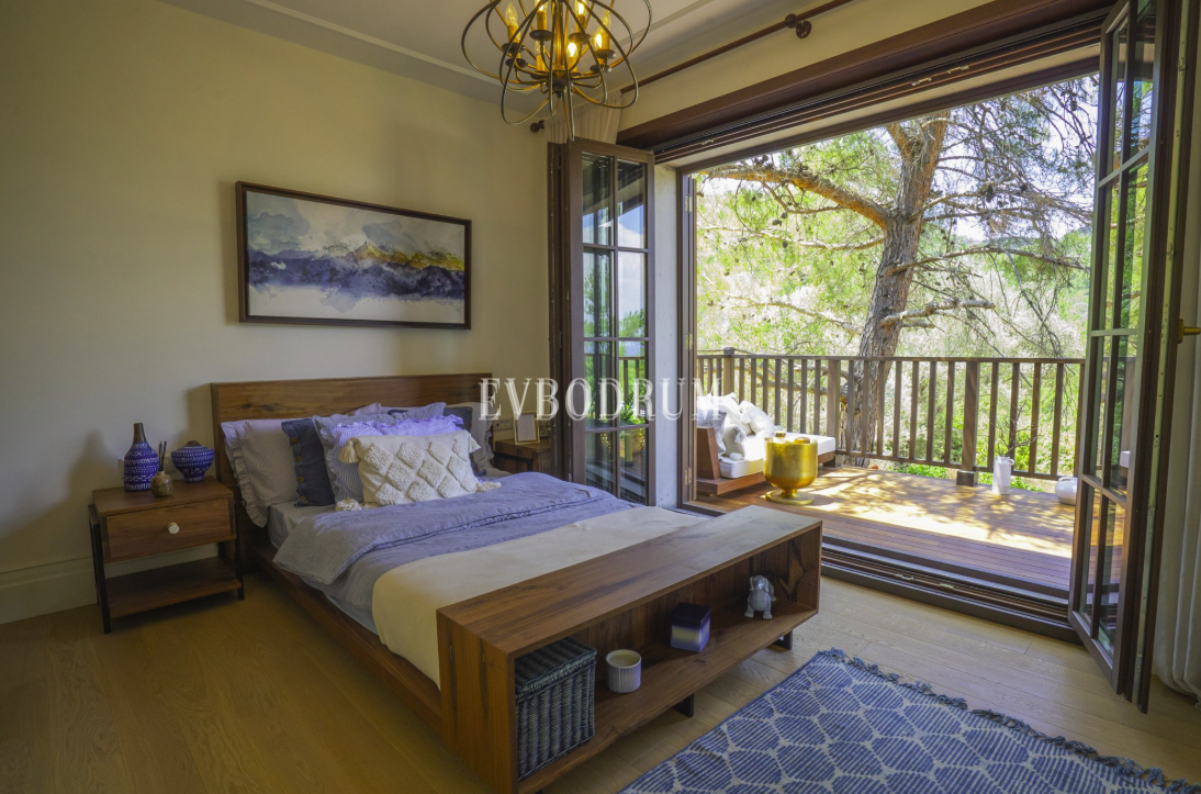 Gümüşlük, Bodrum’da Satılık En İyi Lüks Villaları Keşfedin – Zamansız Zarafetin Doğal Cenneti