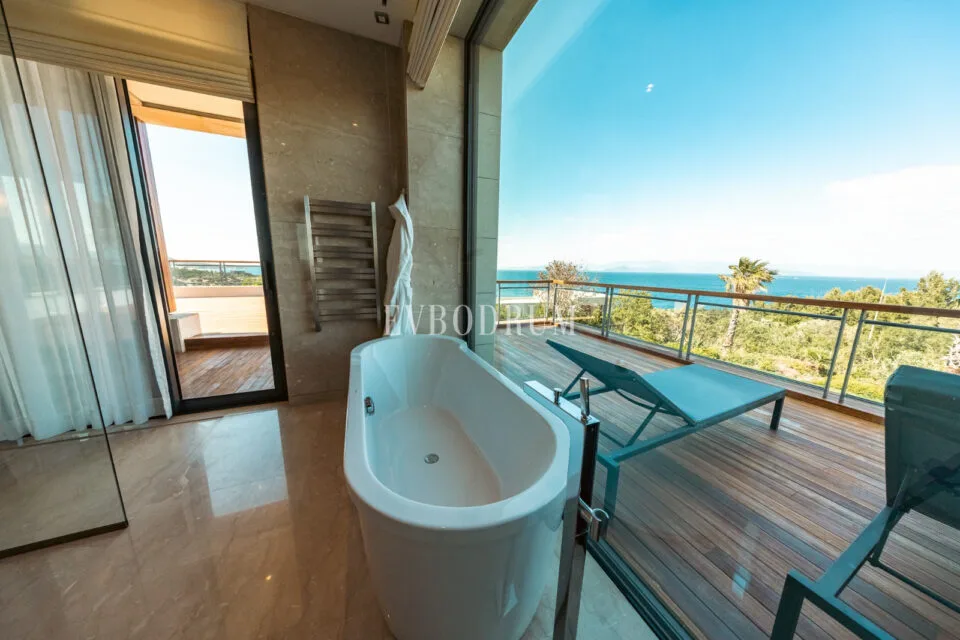 Mandarin Oriental Residences'ta Kesintisiz Manzaralı ve Ön Sıra Müstakil Villa – Görsel 15