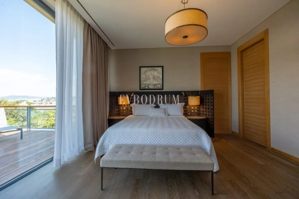 Mandarin Oriental Residences'ta Kesintisiz Manzaralı ve Ön Sıra Müstakil Villa – Görsel 18