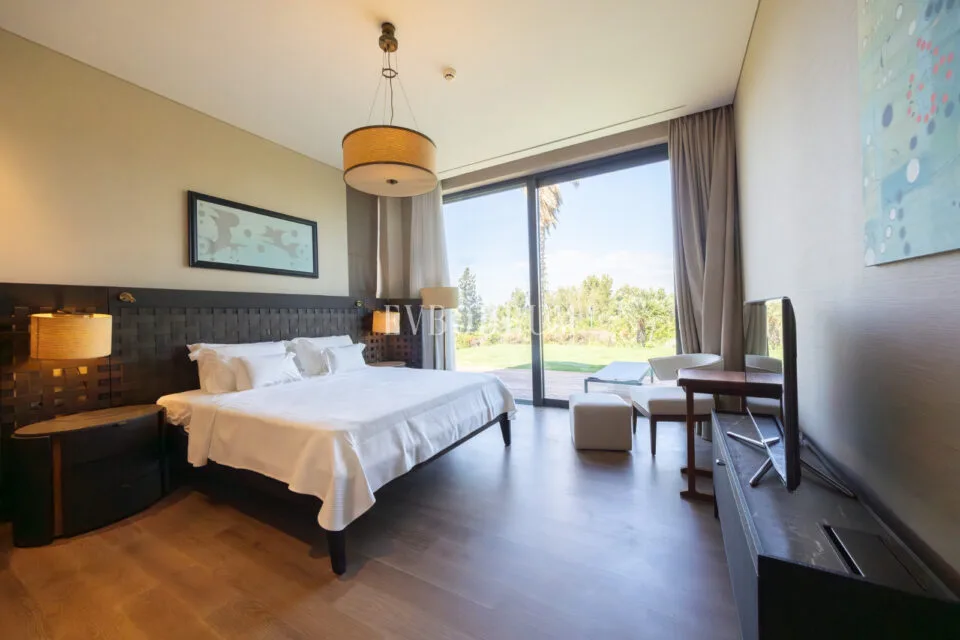 Mandarin Oriental Residences'ta Kesintisiz Manzaralı ve Ön Sıra Müstakil Villa – Görsel 25