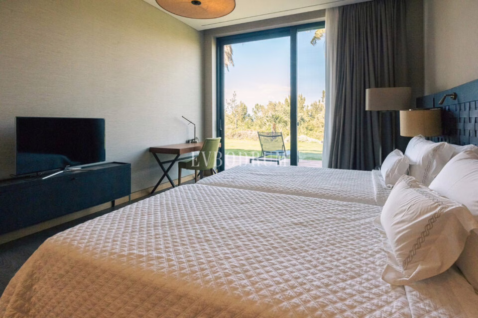 Mandarin Oriental Residences'ta Kesintisiz Manzaralı ve Ön Sıra Müstakil Villa – Görsel 28