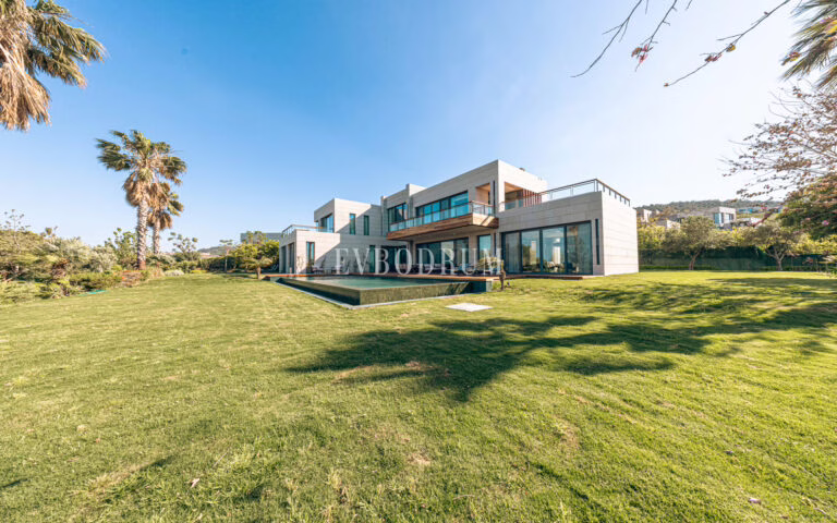 Mandarin Oriental Residences'ta Kesintisiz Manzaralı ve Ön Sıra Müstakil Villa – Görsel 3
