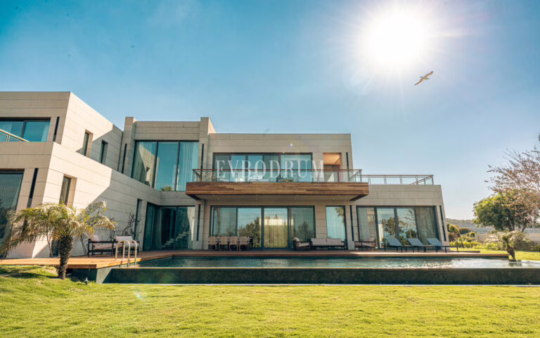 Mandarin Oriental Residences'ta Kesintisiz Manzaralı ve Ön Sıra Müstakil Villa – Görsel 4