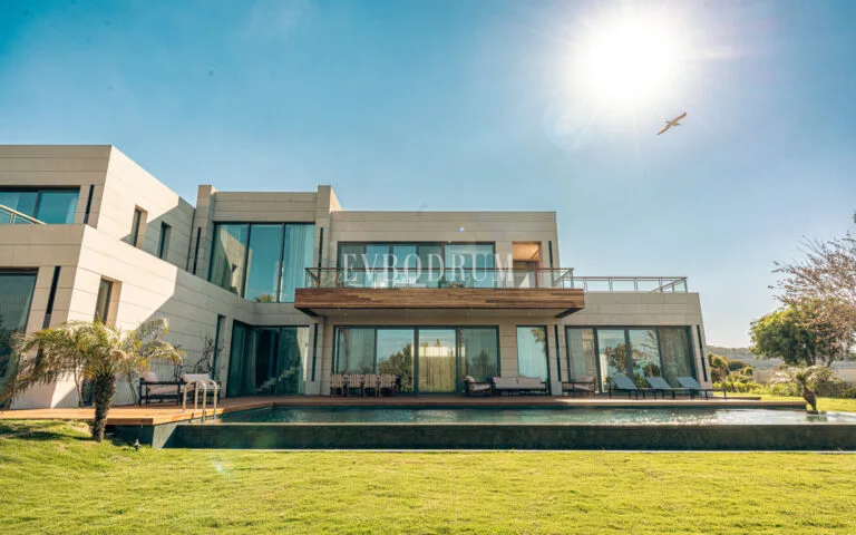 Mandarin Oriental Residences'ta Kesintisiz Manzaralı ve Ön Sıra Müstakil Villa – Foto 4