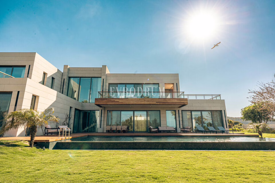 Mandarin Oriental Residences'ta Kesintisiz Manzaralı ve Ön Sıra Müstakil Villa – Görsel 4