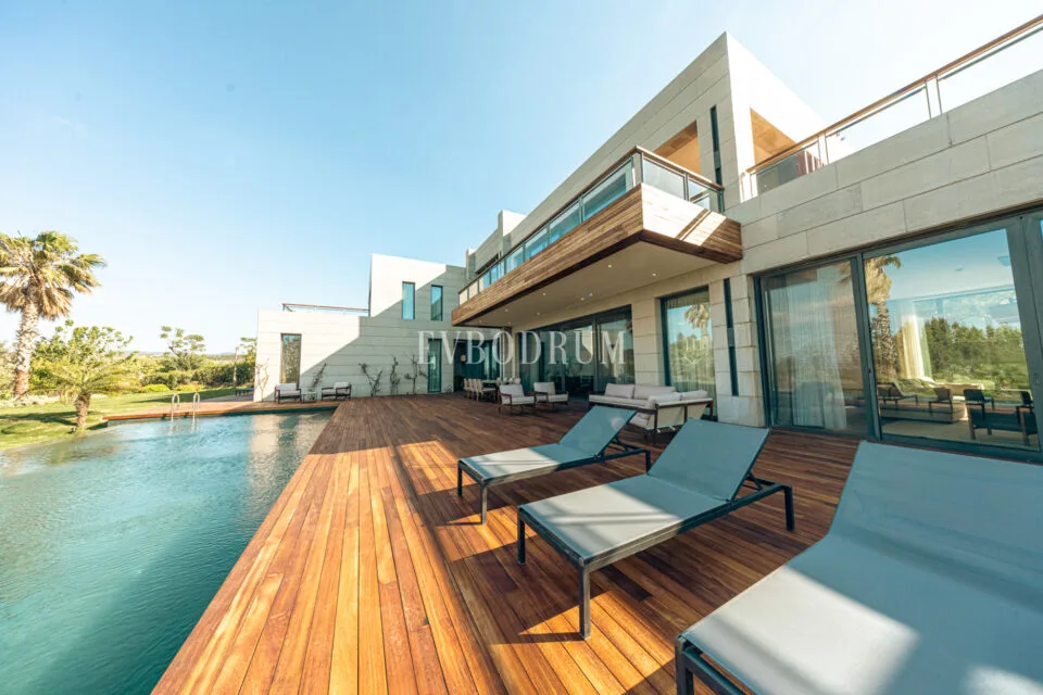 Mandarin Oriental Residences'ta Kesintisiz Manzaralı ve Ön Sıra Müstakil Villa – Görsel 5