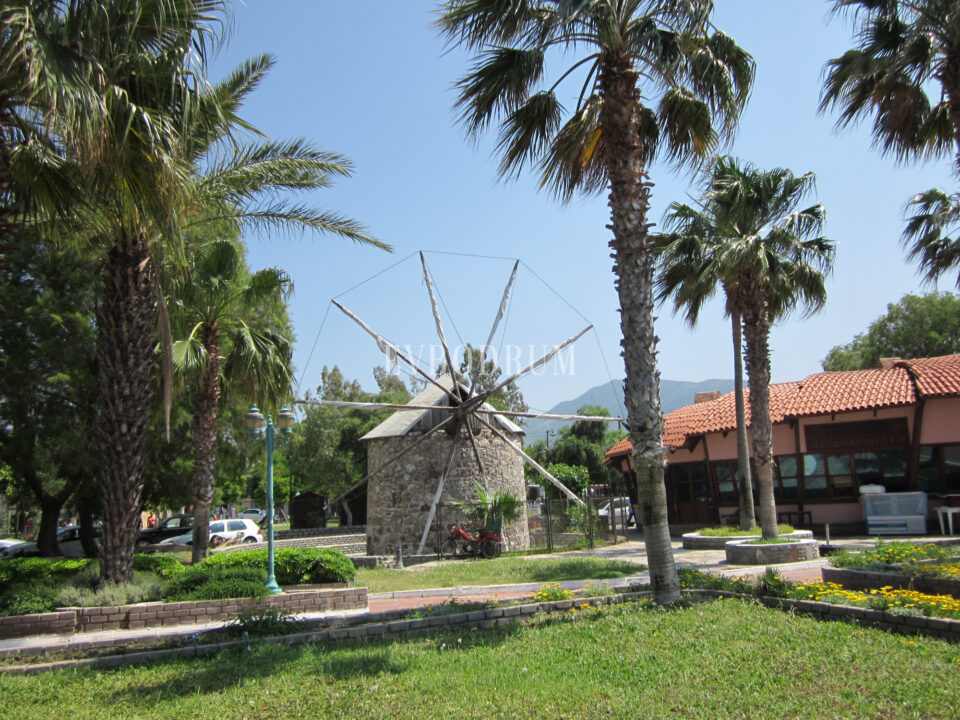 Yalıkavak bay and the settlement along the shore