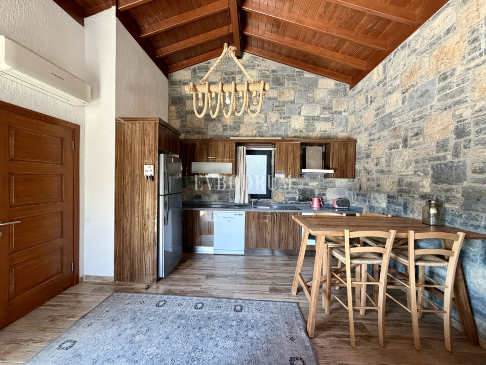 Single-Storey House with Private Pool in Yalıkavak