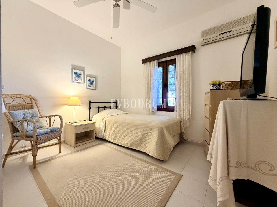 Yalıkavak Cennetköy Sitesi'nde Köşe Konumda Villa