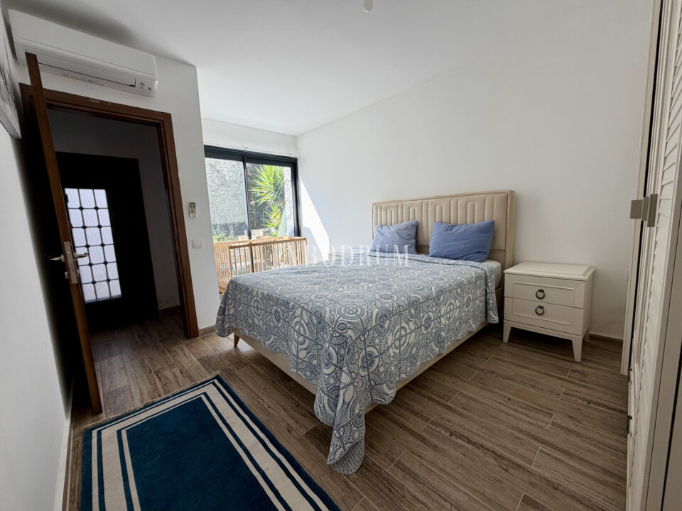 Single-Storey House with Private Pool in Yalıkavak