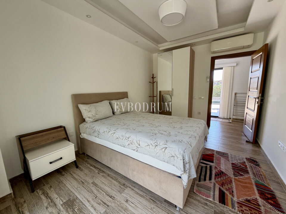 Single-Storey House with Private Pool in Yalıkavak
