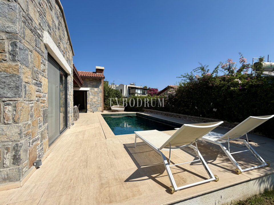 Single-Storey House with Private Pool in Yalıkavak