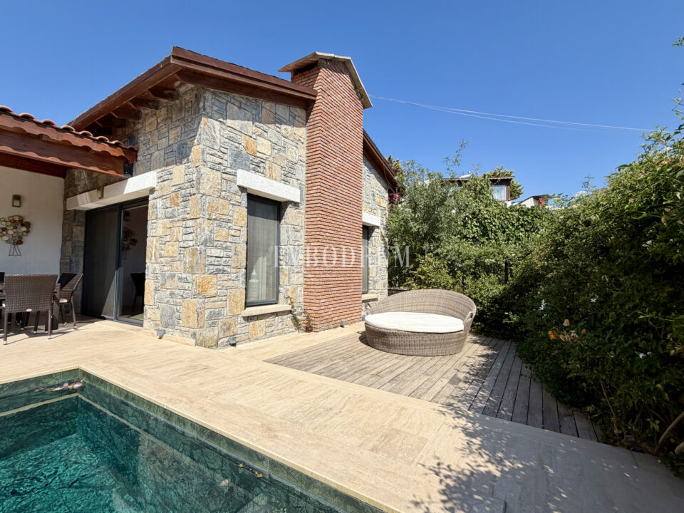 Single-Storey House with Private Pool in Yalıkavak
