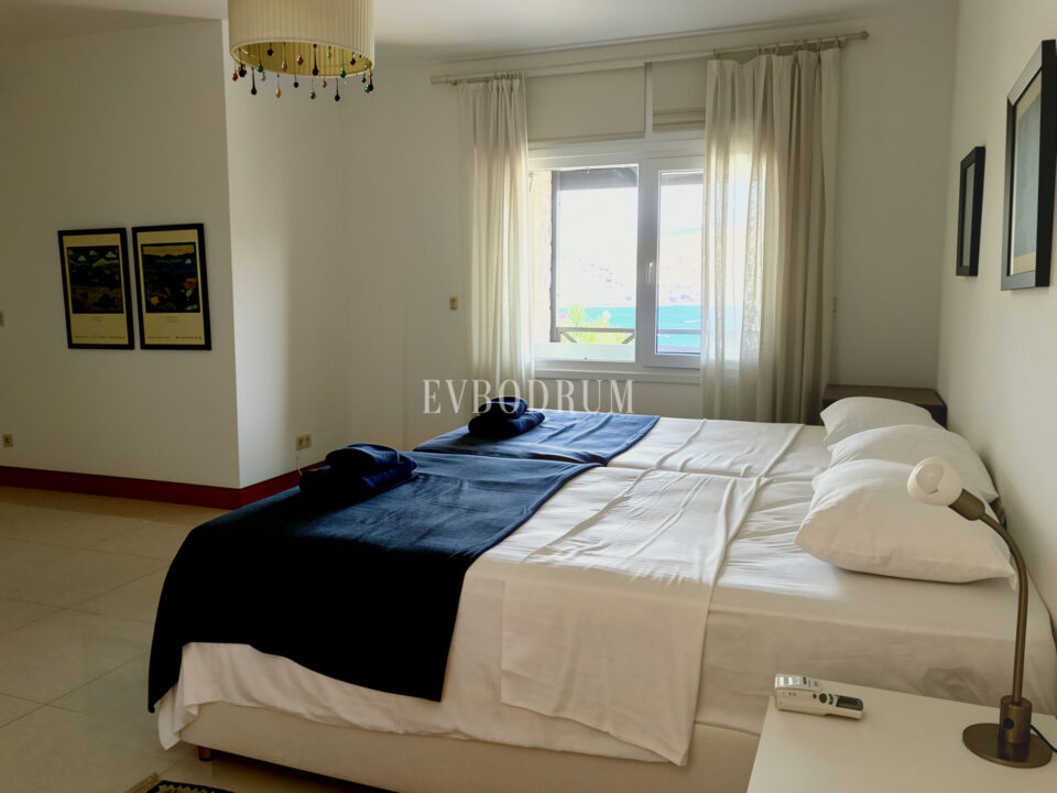 Eckvilla mit Meerblick und privatem Pool in Seba Yasemin Evleri, Gündoğan