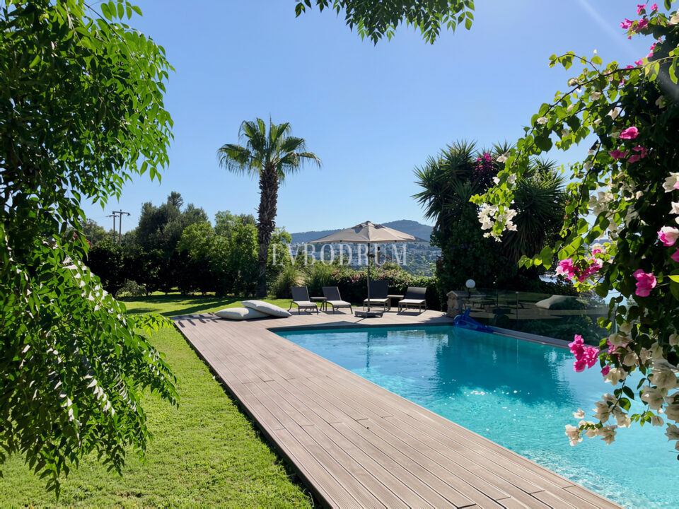 Eckvilla mit Meerblick und privatem Pool in Seba Yasemin Evleri, Gündoğan