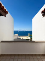 Upper-Floor Apartment With Panoramic Sea Views In Kumbahçe