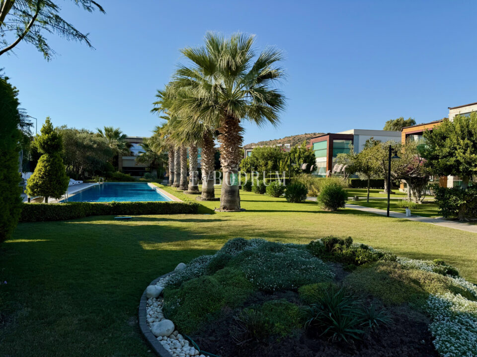 Annual Rental Apartment Within Walking Distance Of The Sea In Ortakent Yahşi