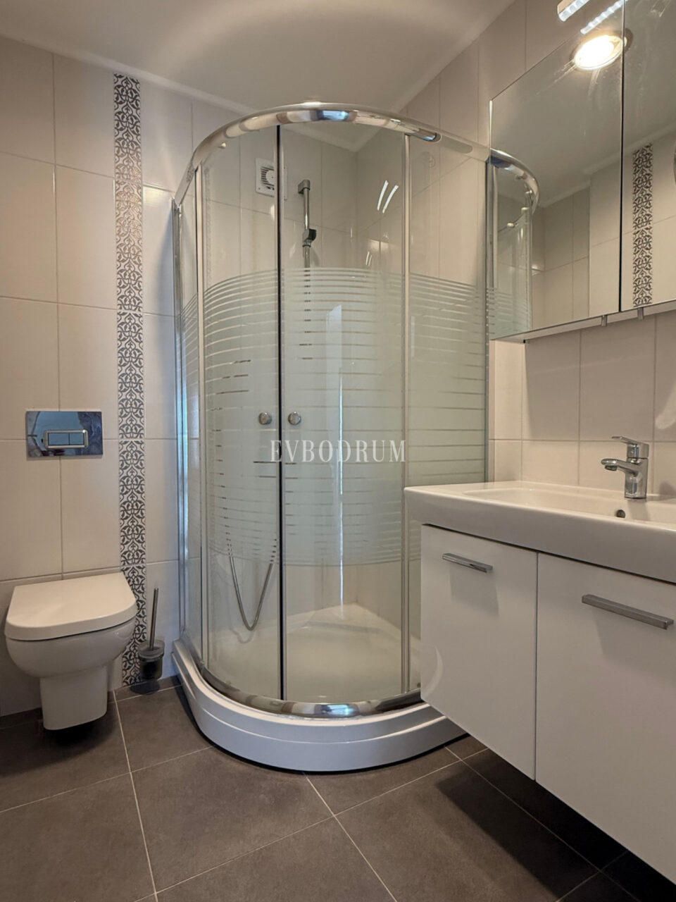 Annual Rental Apartment Within Walking Distance Of The Sea In Ortakent Yahşi